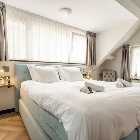 Heart Of Tilburg Near 013 With Air Conditioning Apartment